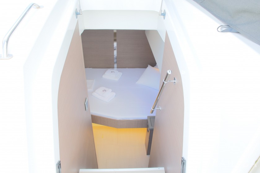 Bali 4.8  - Yacht Charter Sailica