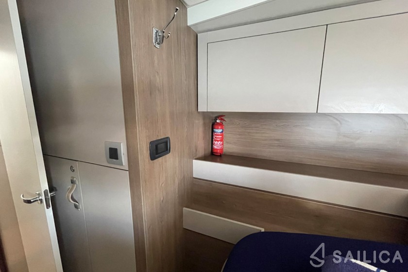 Bali 4.6 - Yacht Charter Sailica