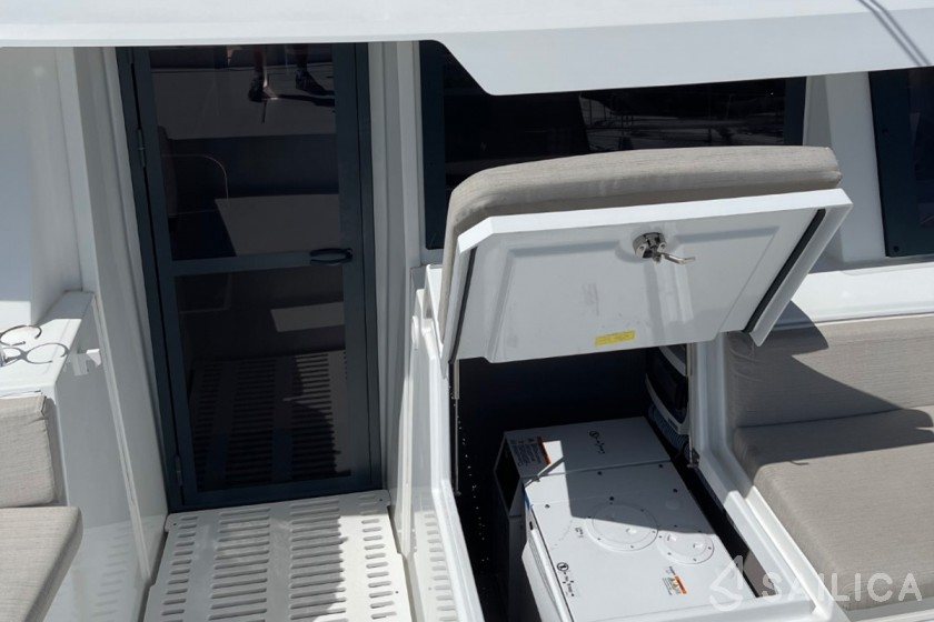 Bali 4.6 - Yacht Charter Sailica