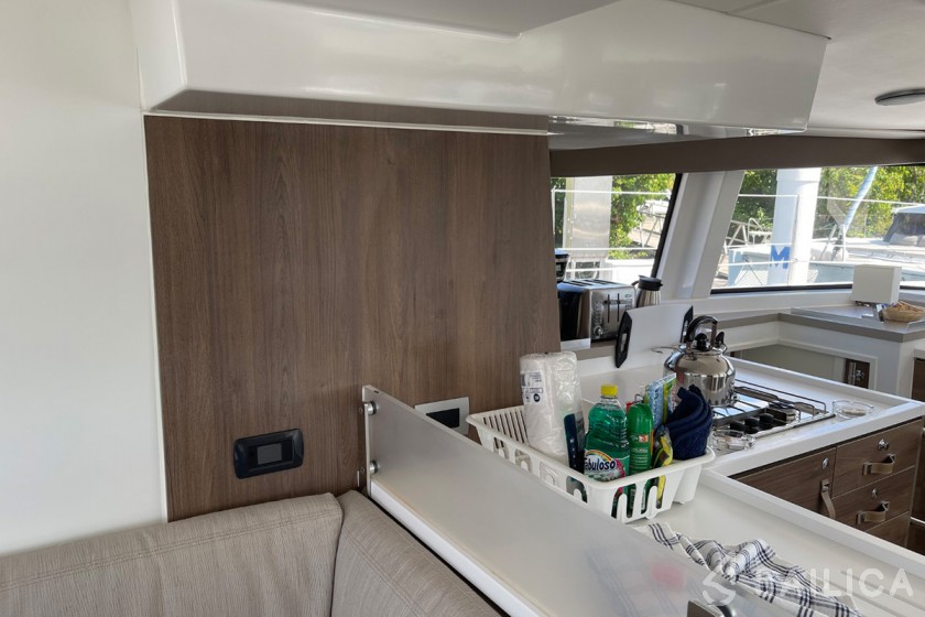 Bali 4.6 - Yacht Charter Sailica