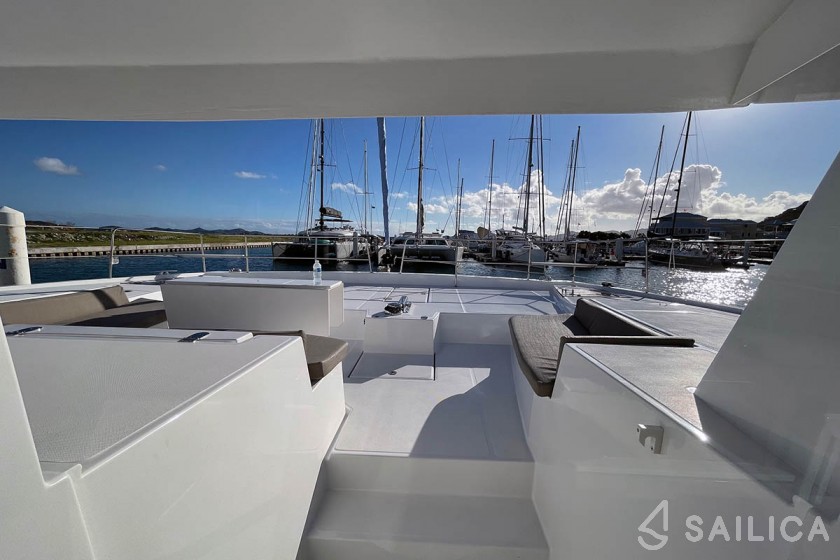 Bali 5.4. - Yacht Charter Sailica