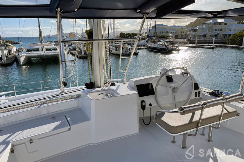 Bali 5.4. - Yacht Charter Sailica
