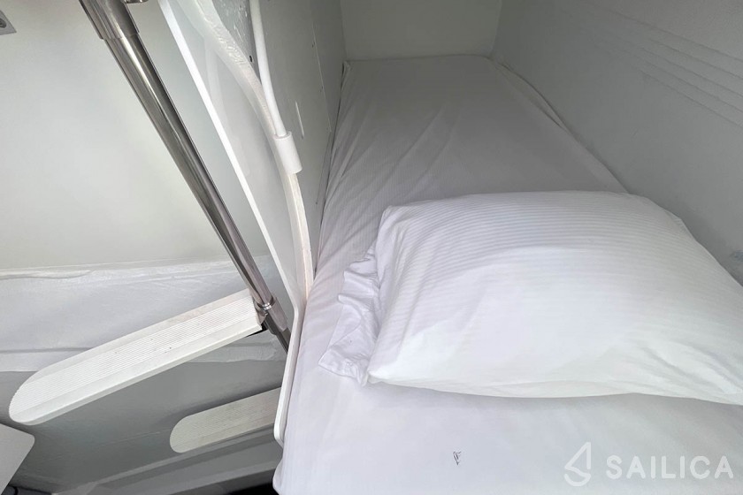 Bali 5.4. - Yacht Charter Sailica