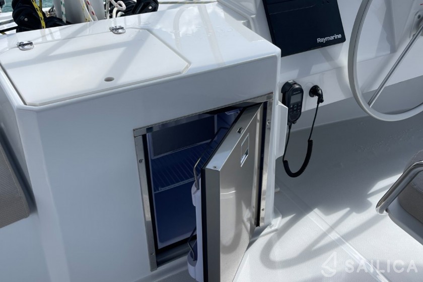 Bali 5.4. - Yacht Charter Sailica
