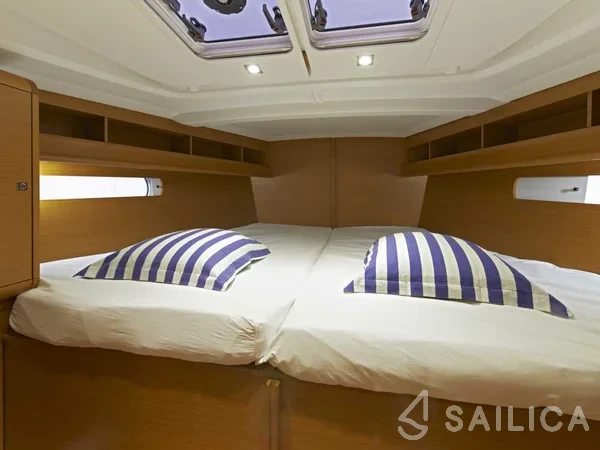 Sun Odyssey 479 - Yacht Charter Sailica