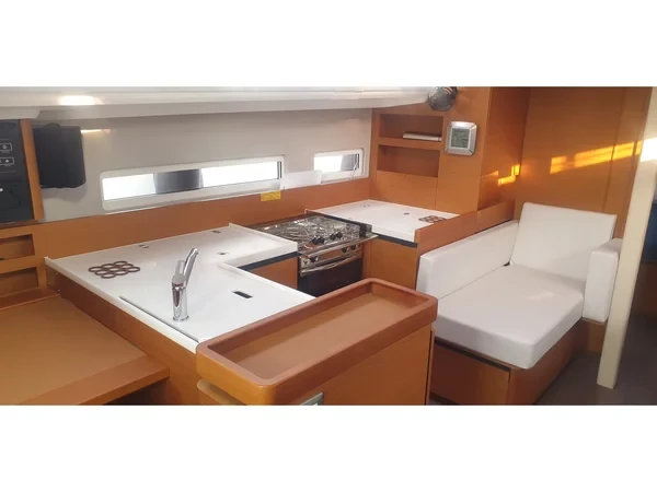 Sun Odyssey 410 - Yacht Charter Sailica