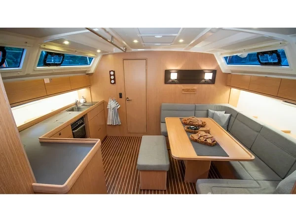 Bavaria 46 Cruiser - Yacht Charter Sailica