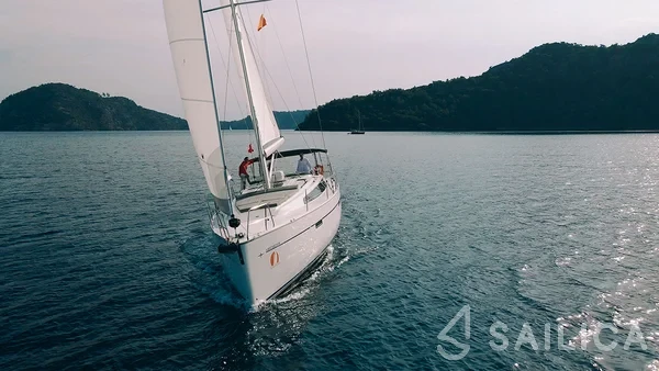 Bavaria 46 Cruiser - Yacht Charter Sailica
