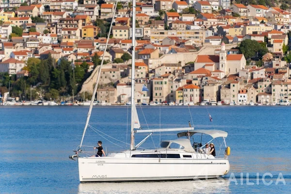 Bavaria 33 Cruiser - Yacht Charter Sailica