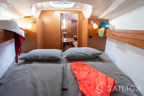 Bavaria 33 Cruiser - Yacht Charter Sailica