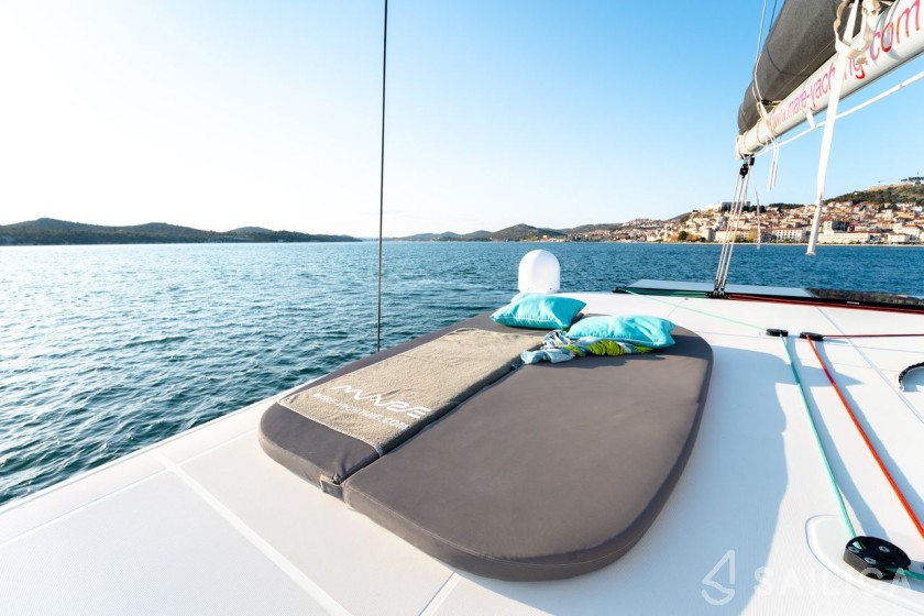 Lagoon 42 - Yacht Charter Sailica