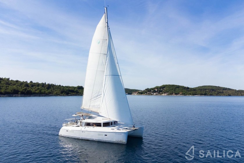 Lagoon 421 - Yacht Charter Sailica