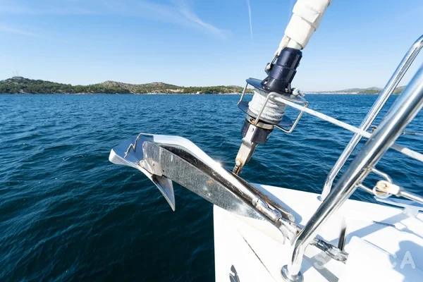 Oceanis 38 - Yacht Charter Sailica