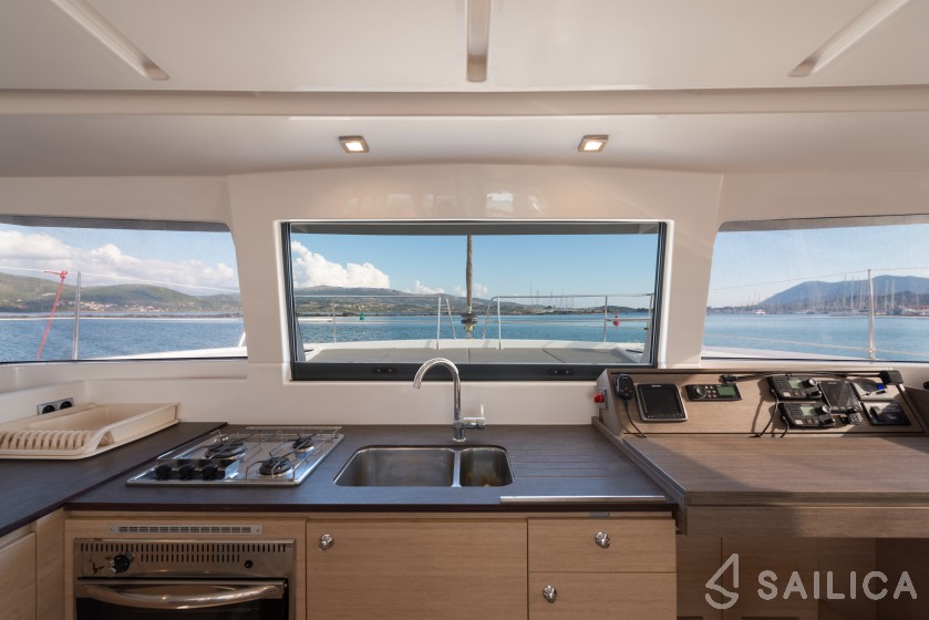 Bali 4.0 - Yacht Charter Sailica