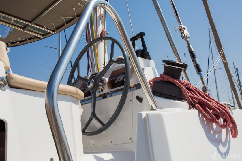 Bali 4.0 - Yacht Charter Sailica