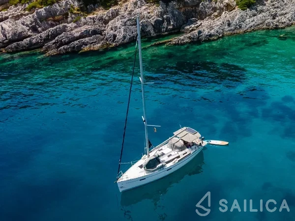 Bavaria 37 - Yacht Charter Sailica