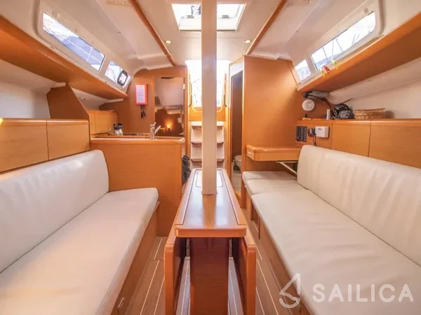 Sun Odyssey 33i - Yacht Charter Sailica