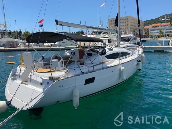 Elan 444 Impression - Yacht Charter Sailica