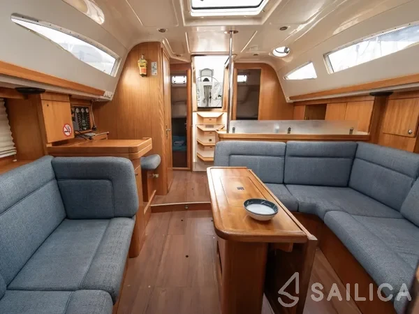 Elan 384 Impression - Yacht Charter Sailica