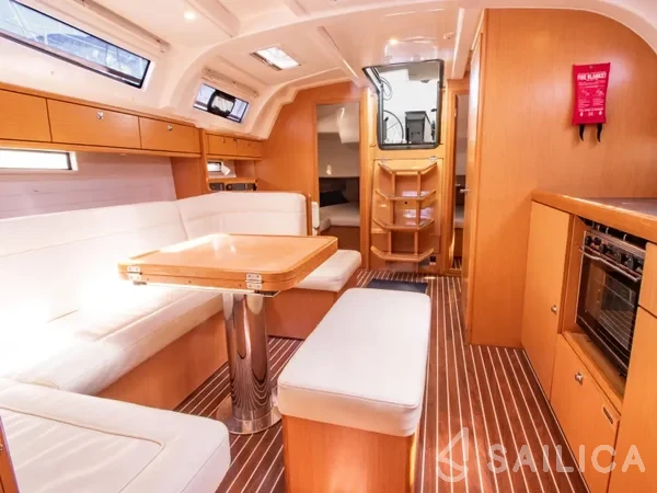 Bavaria 41 - Yacht Charter Sailica