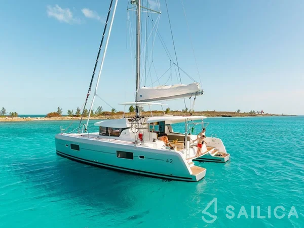 Lagoon 42 - Yacht Charter Sailica