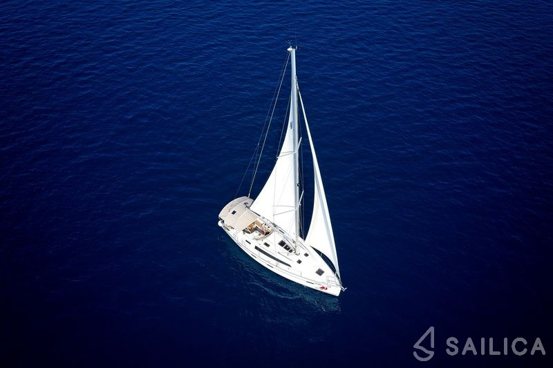 Bavaria 41 Cruiser - Yacht Charter Sailica