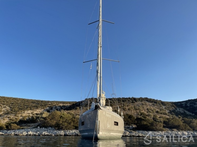 Oceanis 40.1 - Yacht Charter Sailica