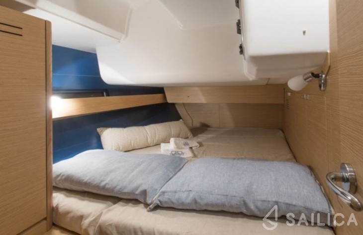Dufour 460 GL - Yacht Charter Sailica