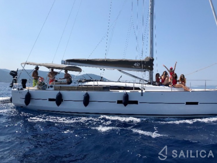 Dufour 460 GL - Yacht Charter Sailica