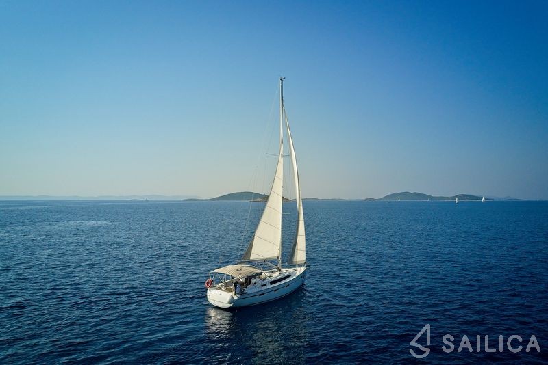 Bavaria 41 Cruiser - Yacht Charter Sailica