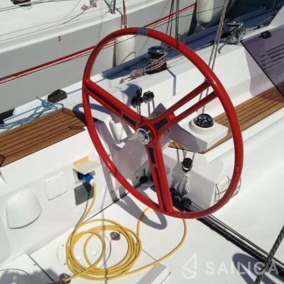 Elan 350 Performance - Yacht Charter Sailica