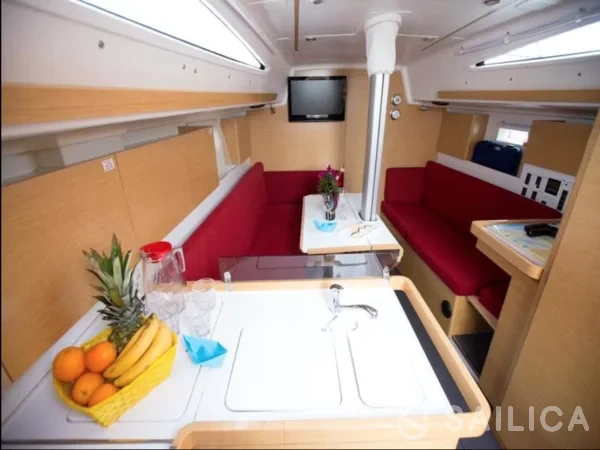 Elan 350 Performance - Yacht Charter Sailica