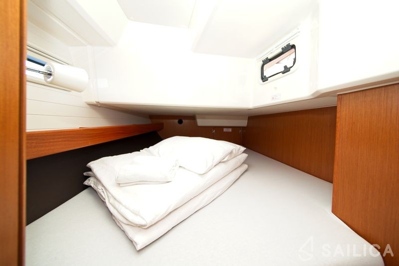Bavaria 41 Cruiser - Yacht Charter Sailica