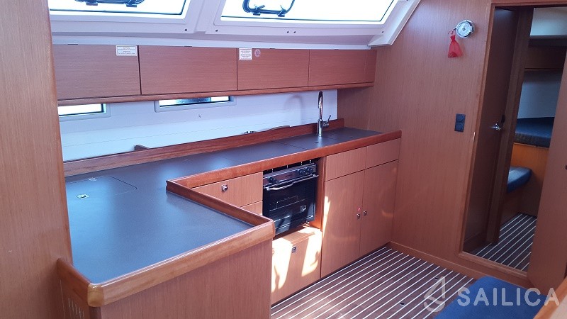 Oceanis 46.1 - Yacht Charter Sailica