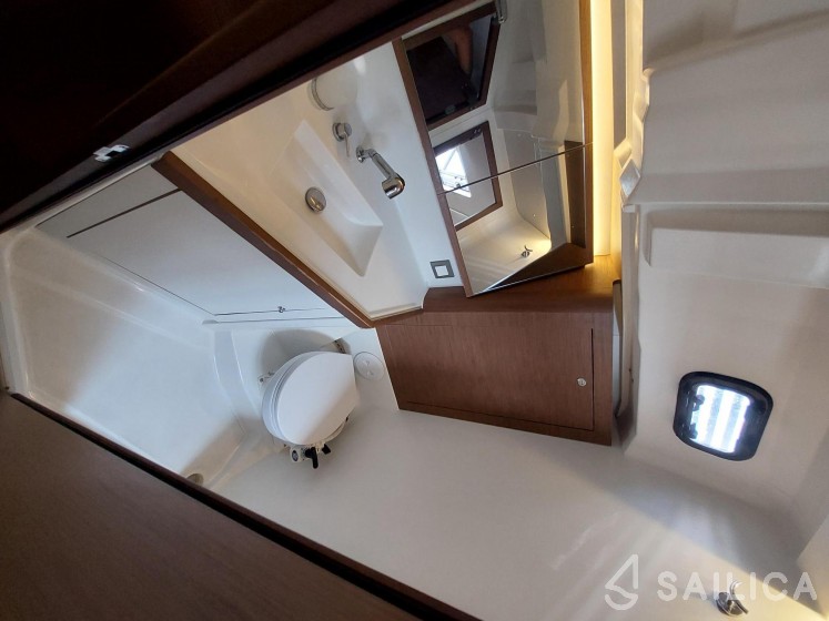 Oceanis 46.1 - Yacht Charter Sailica