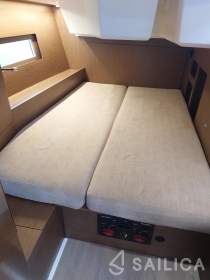 Oceanis 46.1 - Yacht Charter Sailica