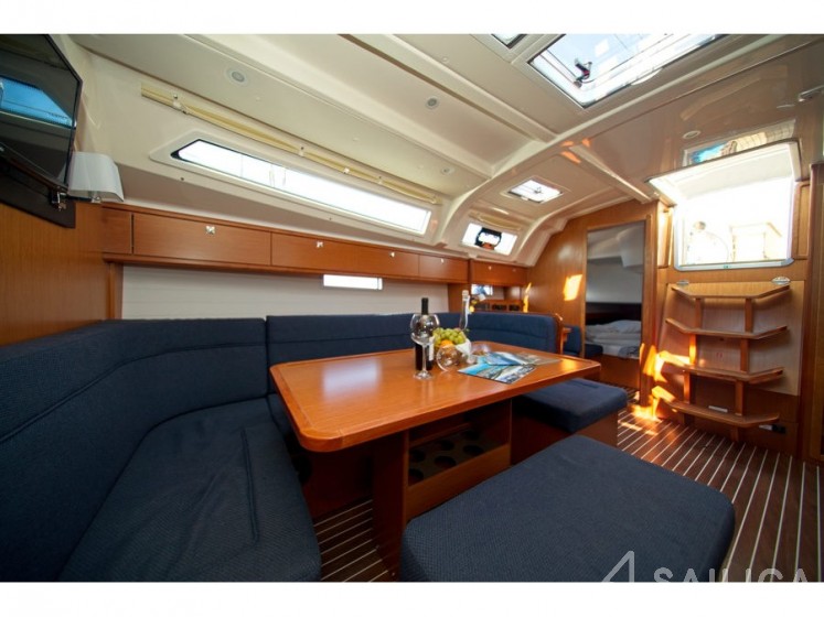 Bavaria 41 Cruiser - Yacht Charter Sailica