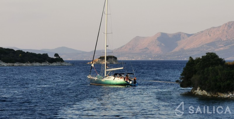 Sun Odyssey 54DS - Yacht Charter Sailica