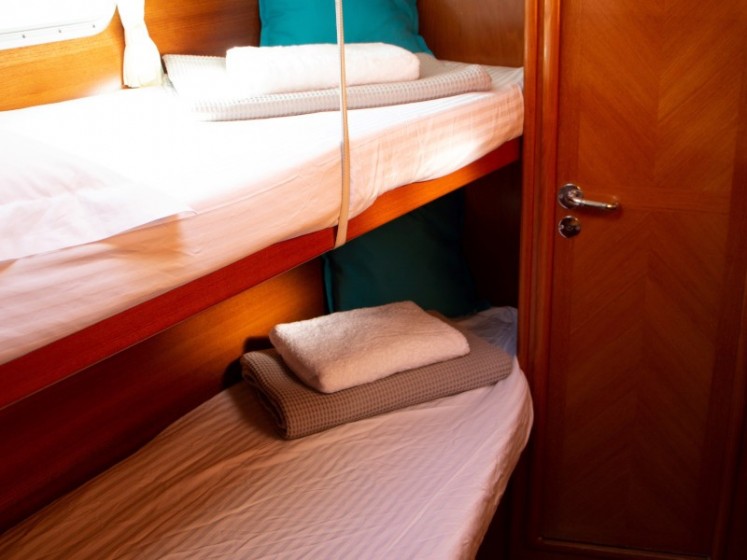 Sun Odyssey 54DS - Yacht Charter Sailica