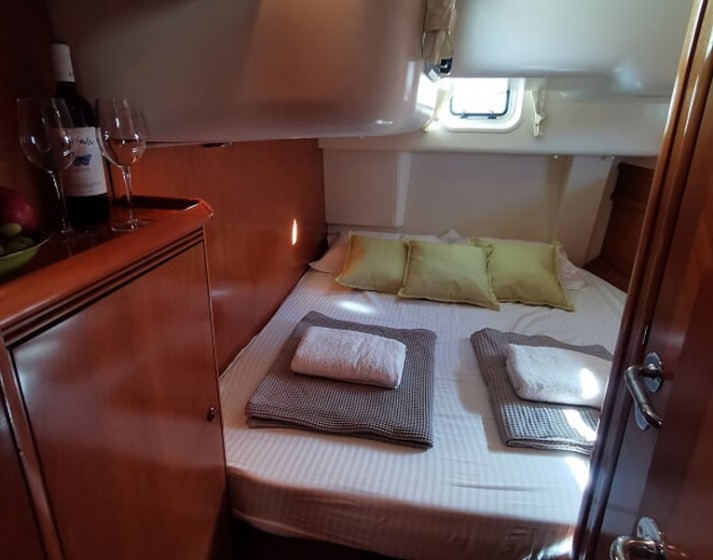 Sun Odyssey 54DS - Yacht Charter Sailica