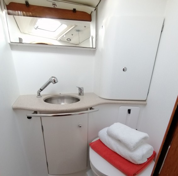 Sun Odyssey 54DS - Yacht Charter Sailica