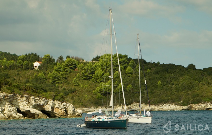 Sun Odyssey 54DS - Yacht Charter Sailica