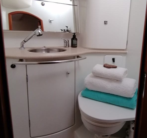 Sun Odyssey 54DS - Yacht Charter Sailica