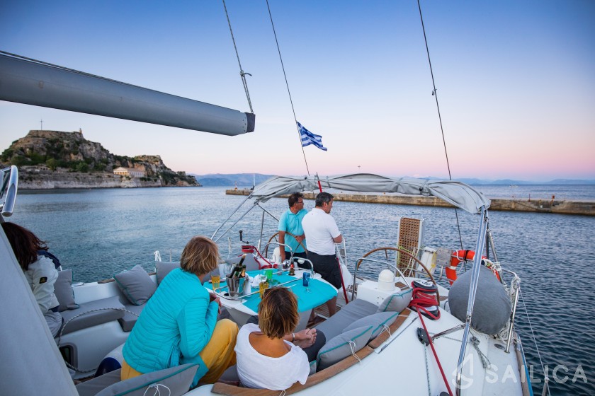 Sun Odyssey 54DS - Yacht Charter Sailica