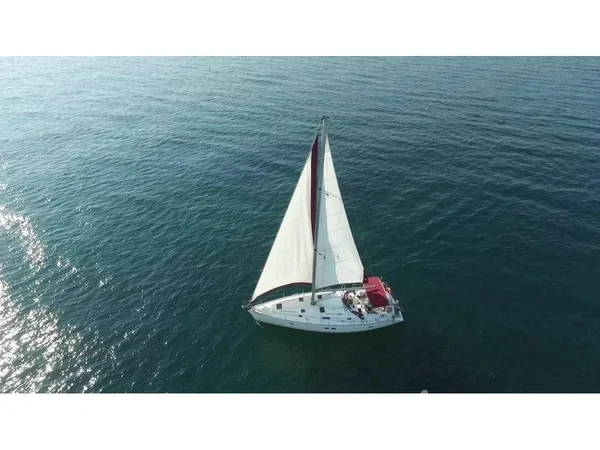 Oceanis 41.1 - Yacht Charter Sailica