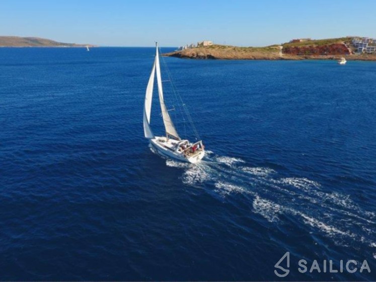 Oceanis 45 - Yacht Charter Sailica