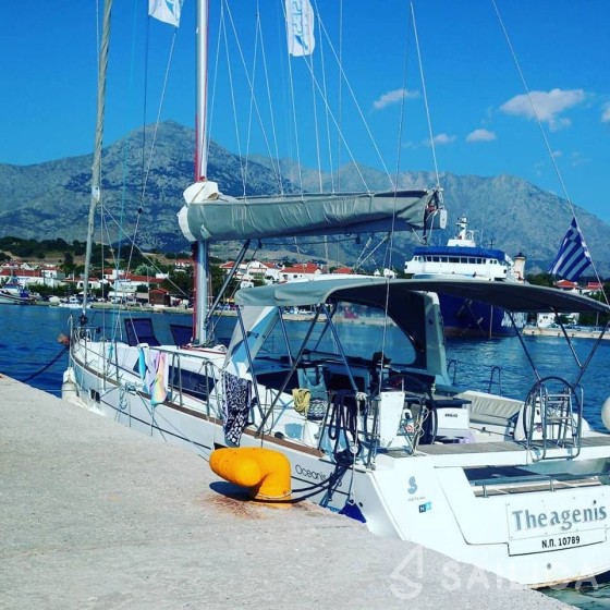 Oceanis 45 - Yacht Charter Sailica