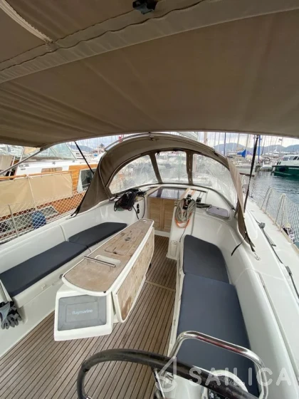 Oceanis 43 - Yacht Charter Sailica