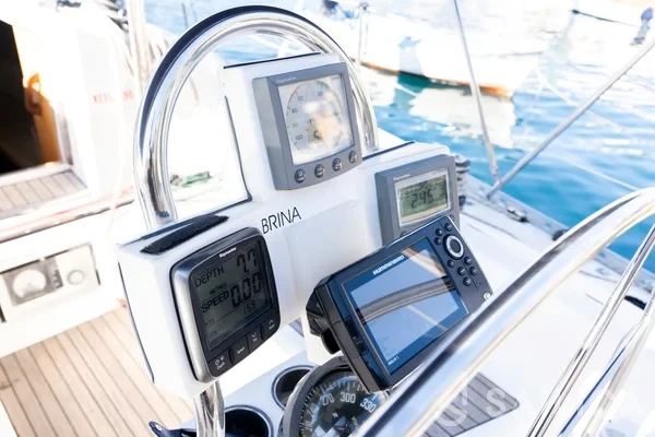 Elan 333 - Yacht Charter Sailica