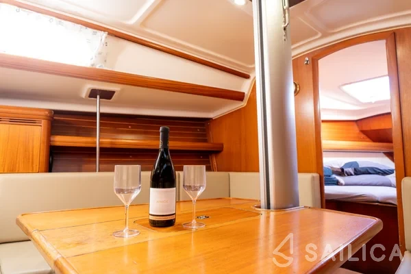 Elan 333 - Yacht Charter Sailica